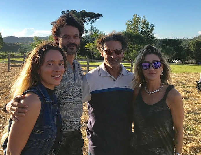 Atores Áurea Maranhão, Álamo Facó e Luiz Carlos Vasconcelos e a diretora Amora Mautner