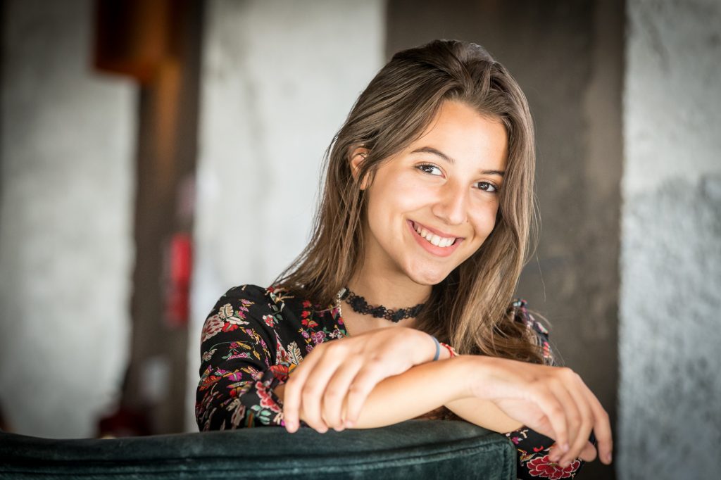 April Ivy é a protagonista da nova versão de Morangos com Açúcar (Divulgação)