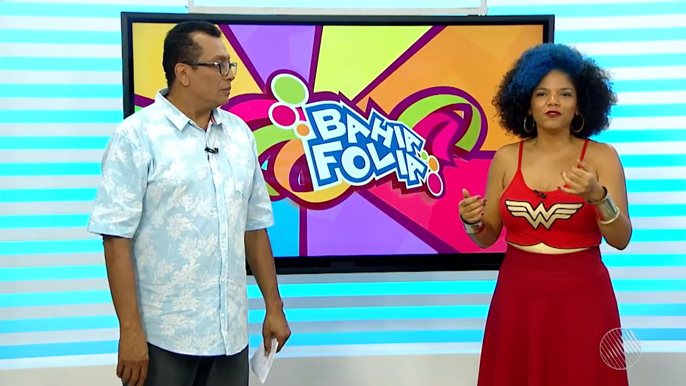 O jornalista Osmar Martins e a cantora historiadora Juliana Ribeiro no Bahia Folia 2018