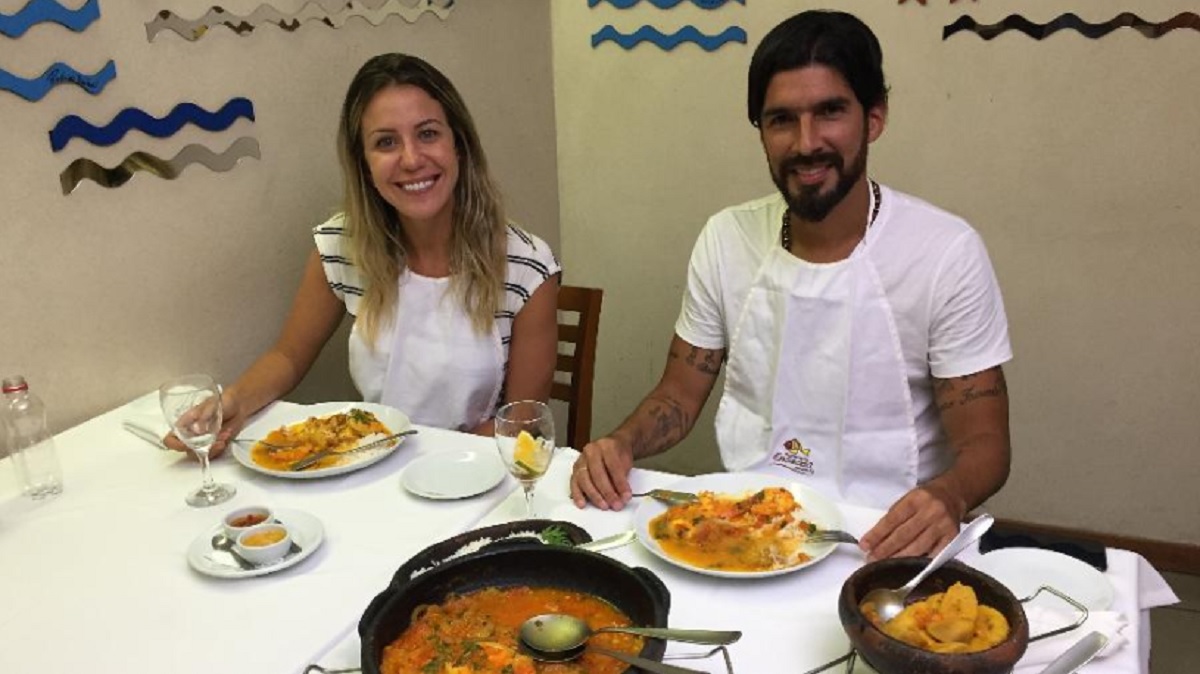 Bárbara Coelho e Loco Abreu em gravação para o Esporte Espetacular, da Globo