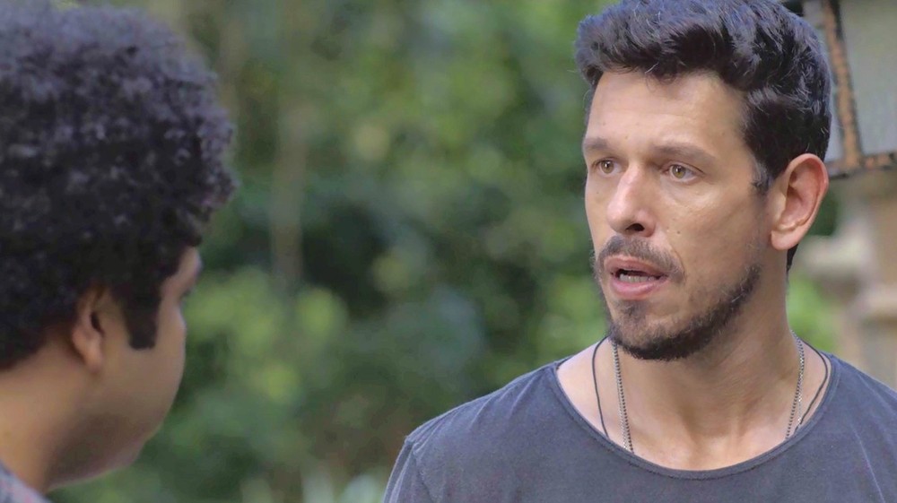 Bola (Robson Nunes) e Alain (João Vicente de Castro) de Espelho da Vida
