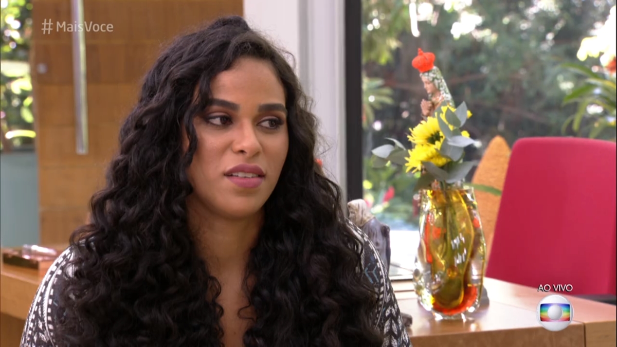 Elana do BBB19 no Mais Você