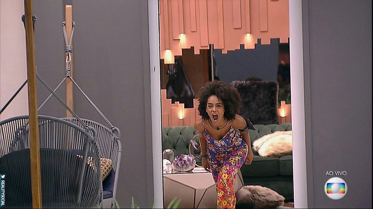 Gabi volta à casa após falso paredão no BBB19