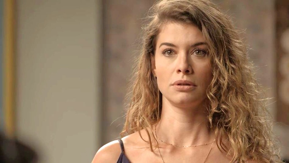 Isabel (Alinne Moraes) de Espelho da Vida