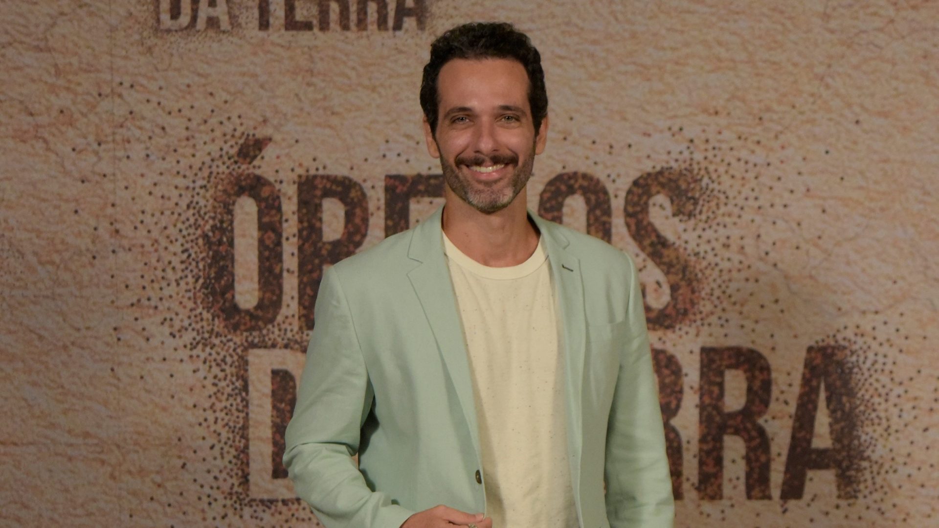 Mouhamed Harfouch na coletiva de Órfãos da Terra