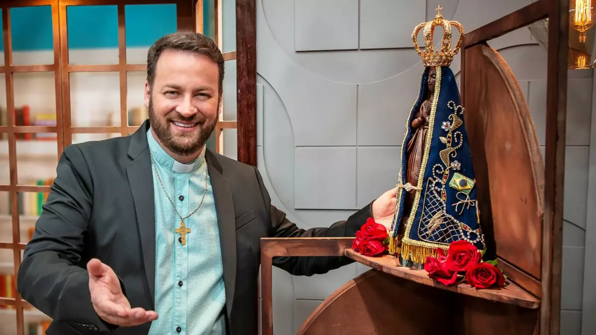 Frei Rinaldo apresenta o programa Saúde e Fé