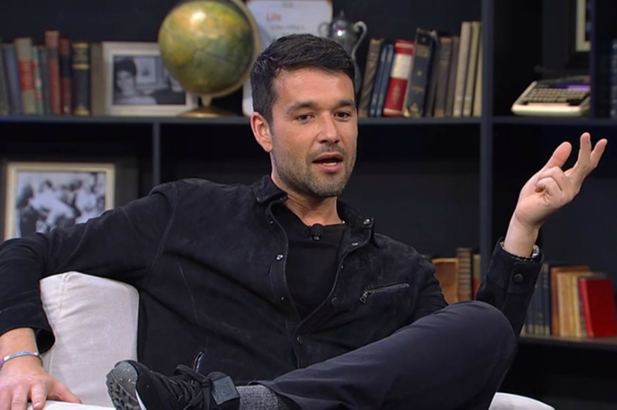 Sérgio Marone é entrevistado por Mariana Godoy