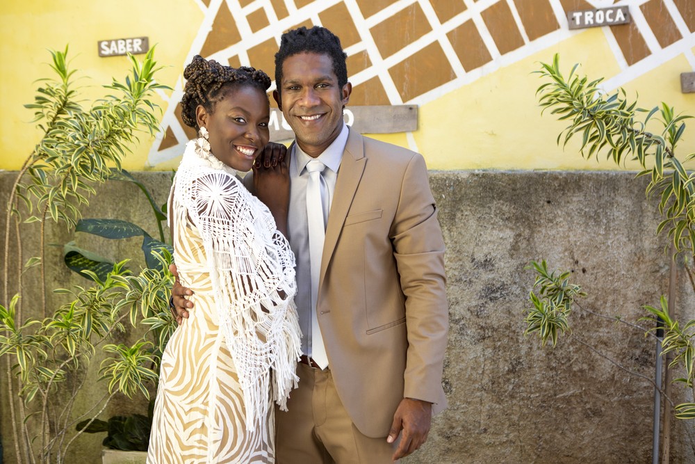 Talíssia (Luellem de Castro) e Vinícius (André Luiz Miranda) de Malhação - Vidas Brasileiras