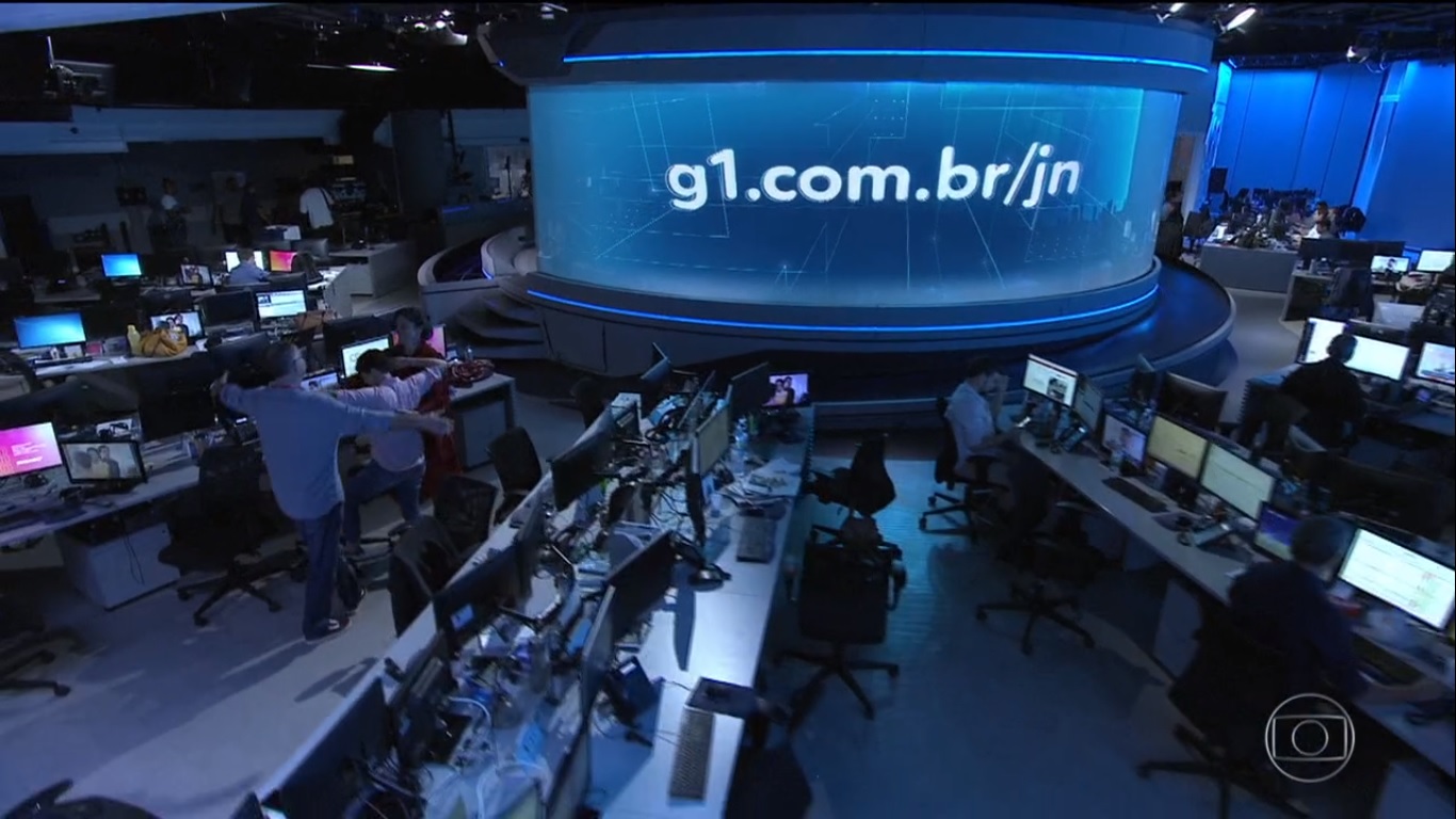 Jornal Nacional repete vinheta usada antes do começo de comercial