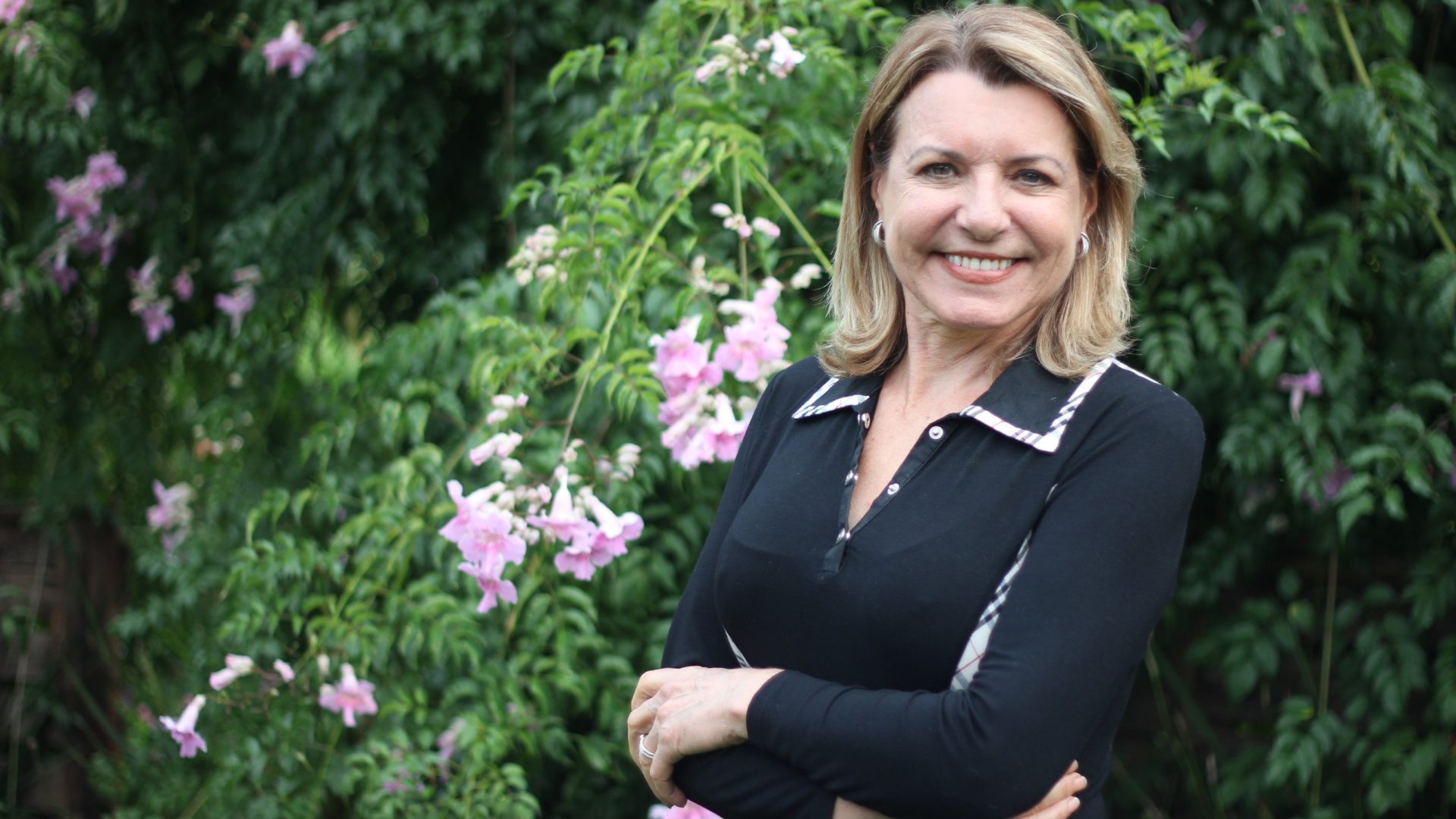 Olga Bongiovanni está de volta à RedeTV! após 10 anos