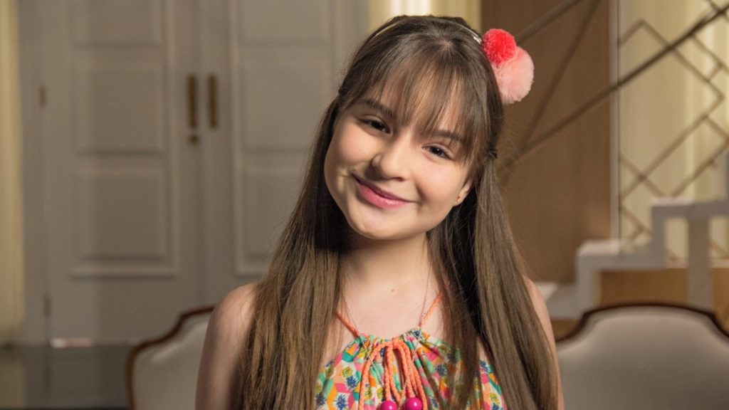 Poliana (Sophia Valverde) em As Aventuras de Poliana (Reprodução)