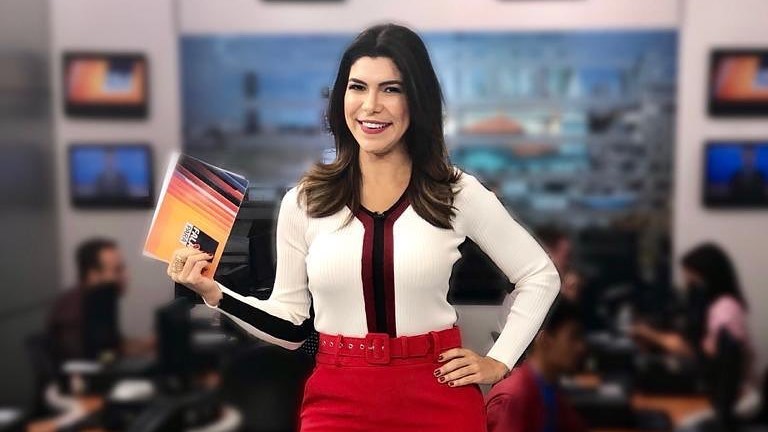 Priscila Amaral apresenta o jornal Fala Pará