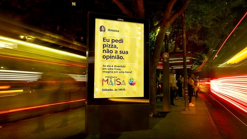 A ação traz o slogan: “Se ela é divertida em uma frase, imagina em uma hora?”