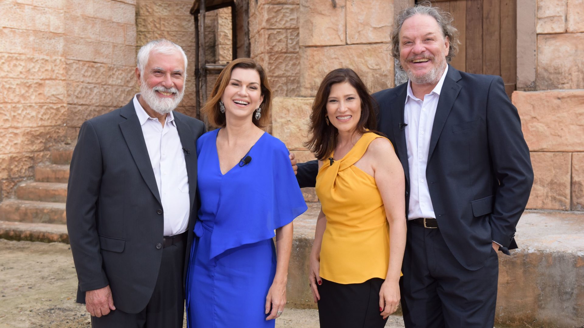 Adriana Garambone, Beth Goulart, Ernani Moraes e Paulo Figueiredo gravaram o especial no cenário de Jerusalém, da novela Jesus