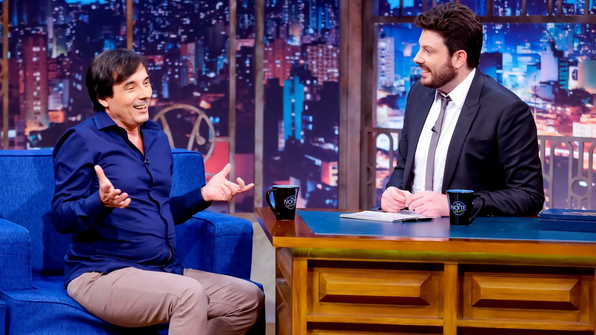Ricardo Schnetzer durante entrevista com Danilo Gentili no The Noite
