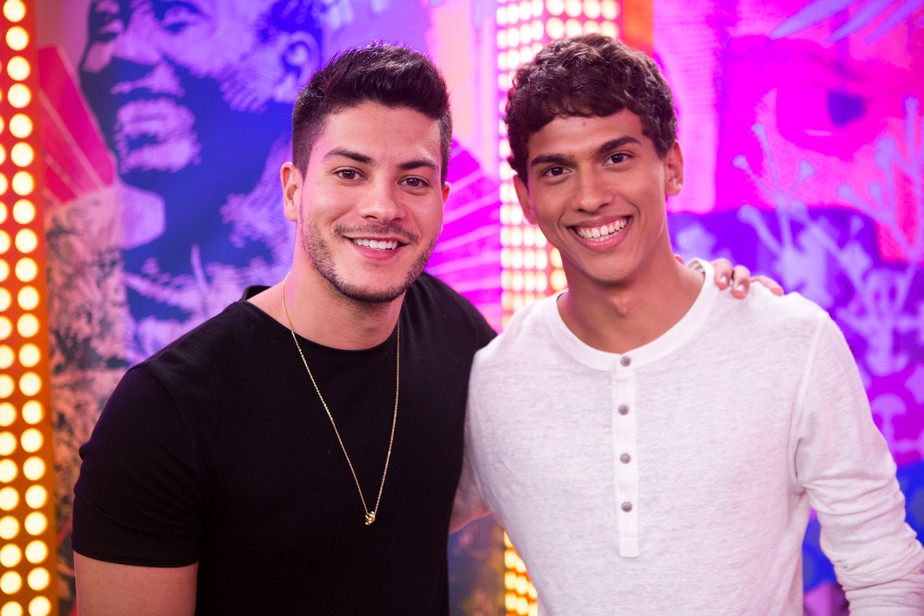 Os atores (e irmãos) Arthur e Ruan Aguiar (Fabiano Battaglin)