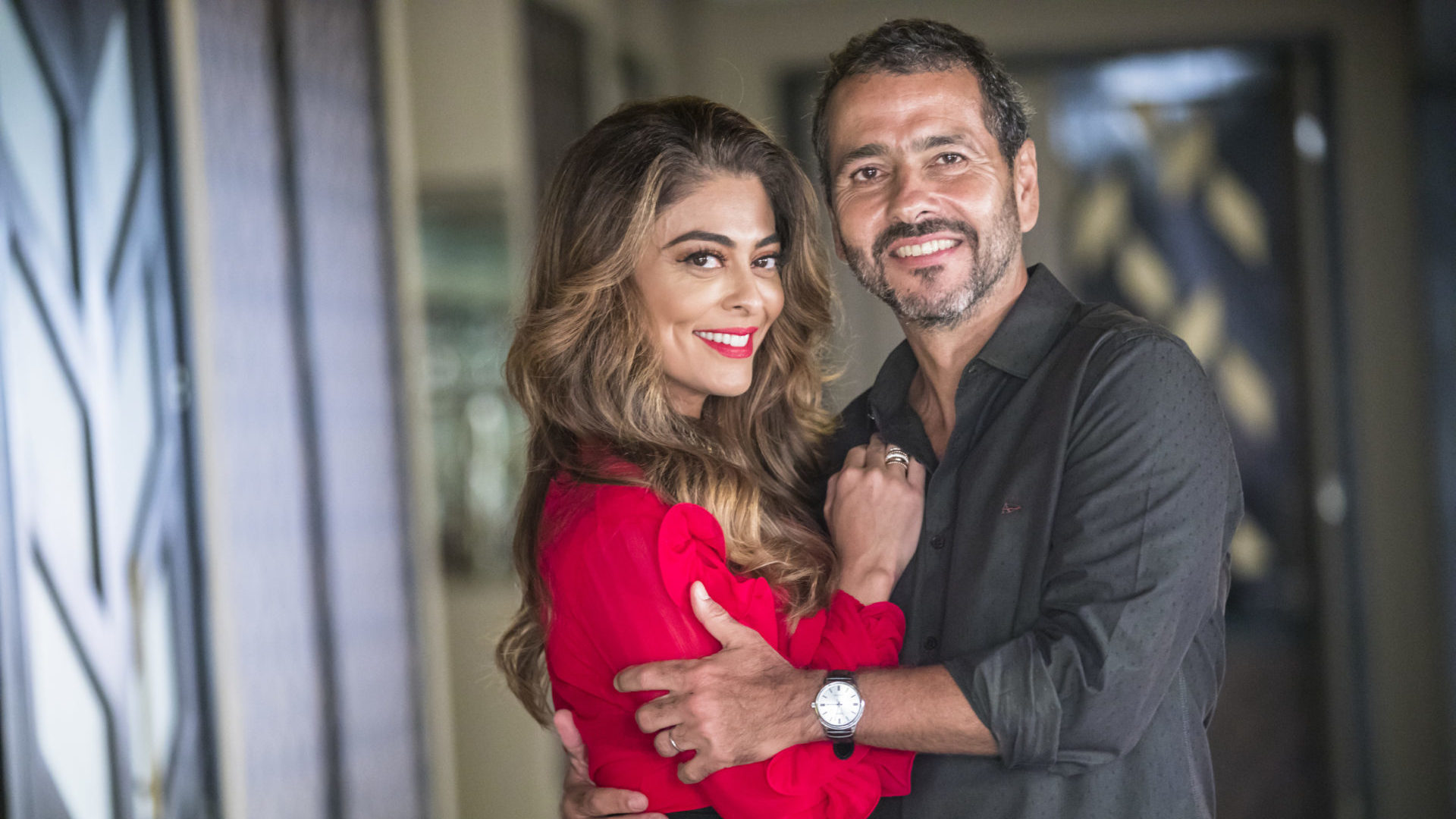 Amadeu (Marcos Palmeira) e Maria da Paz (Juliana Paes) em A Dona do Pedaço