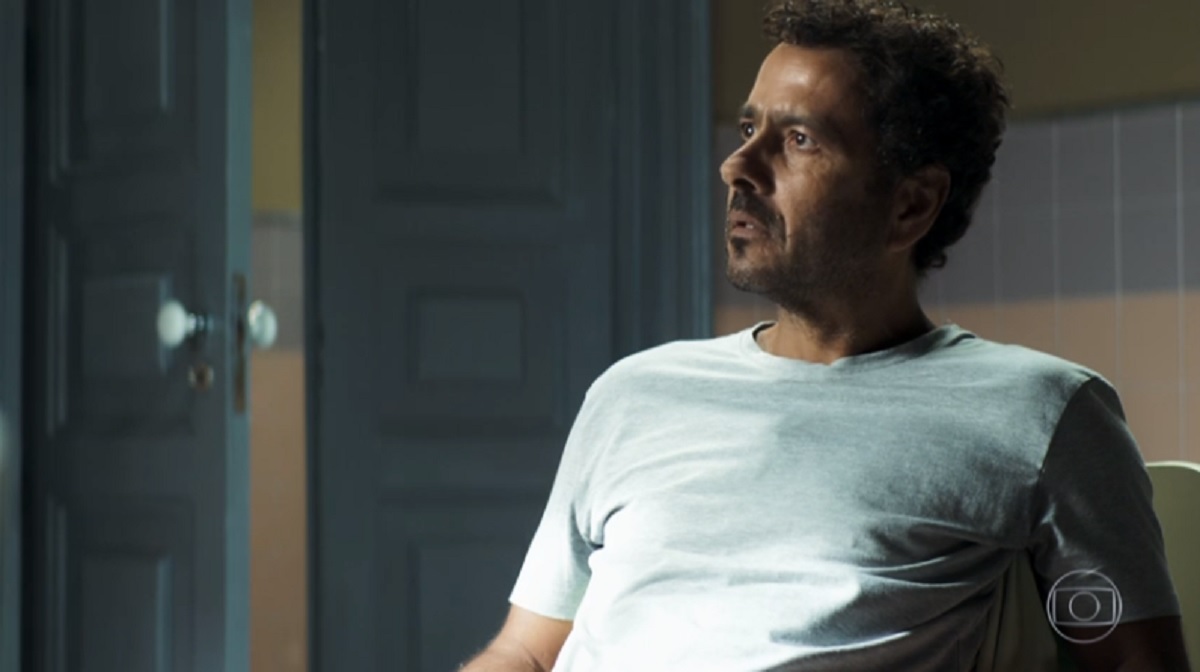 Amadeu (Marcos Palmeira), de A Dona do Pedaço