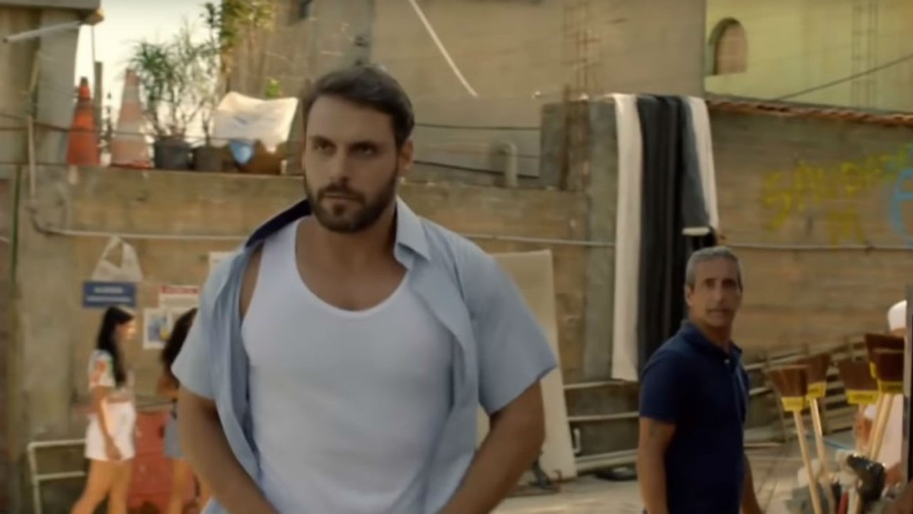 Antonio (Felipe Cunha) em Topíssima