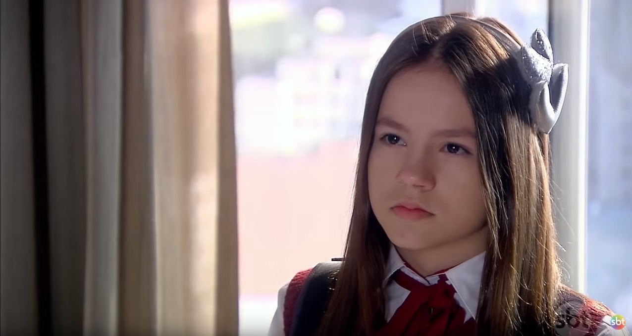 Bela Fernandes em cena na novela As Aventuras de Poliana (Reprodução: SBT)