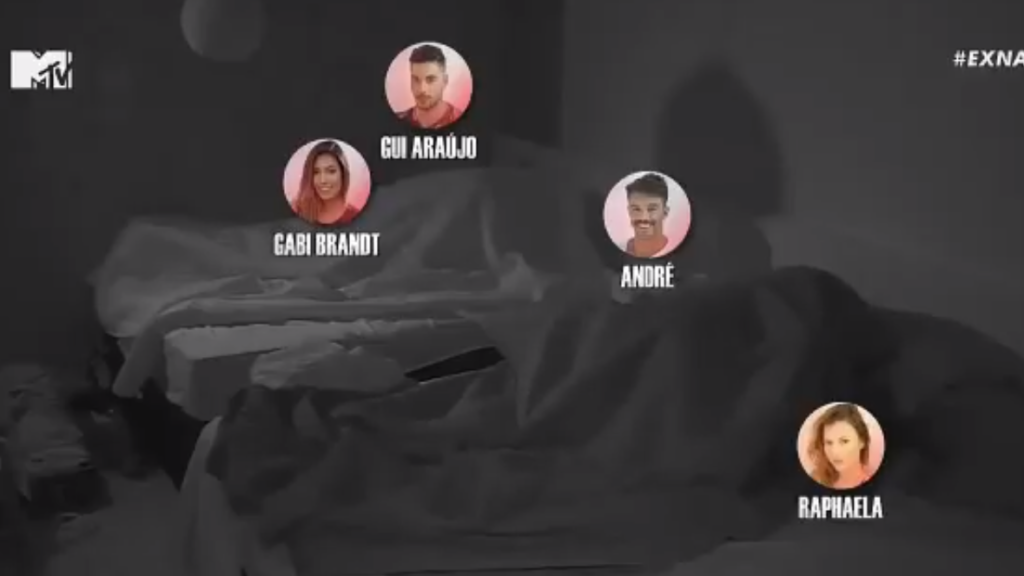André também curtiu uma noite com Raphaela