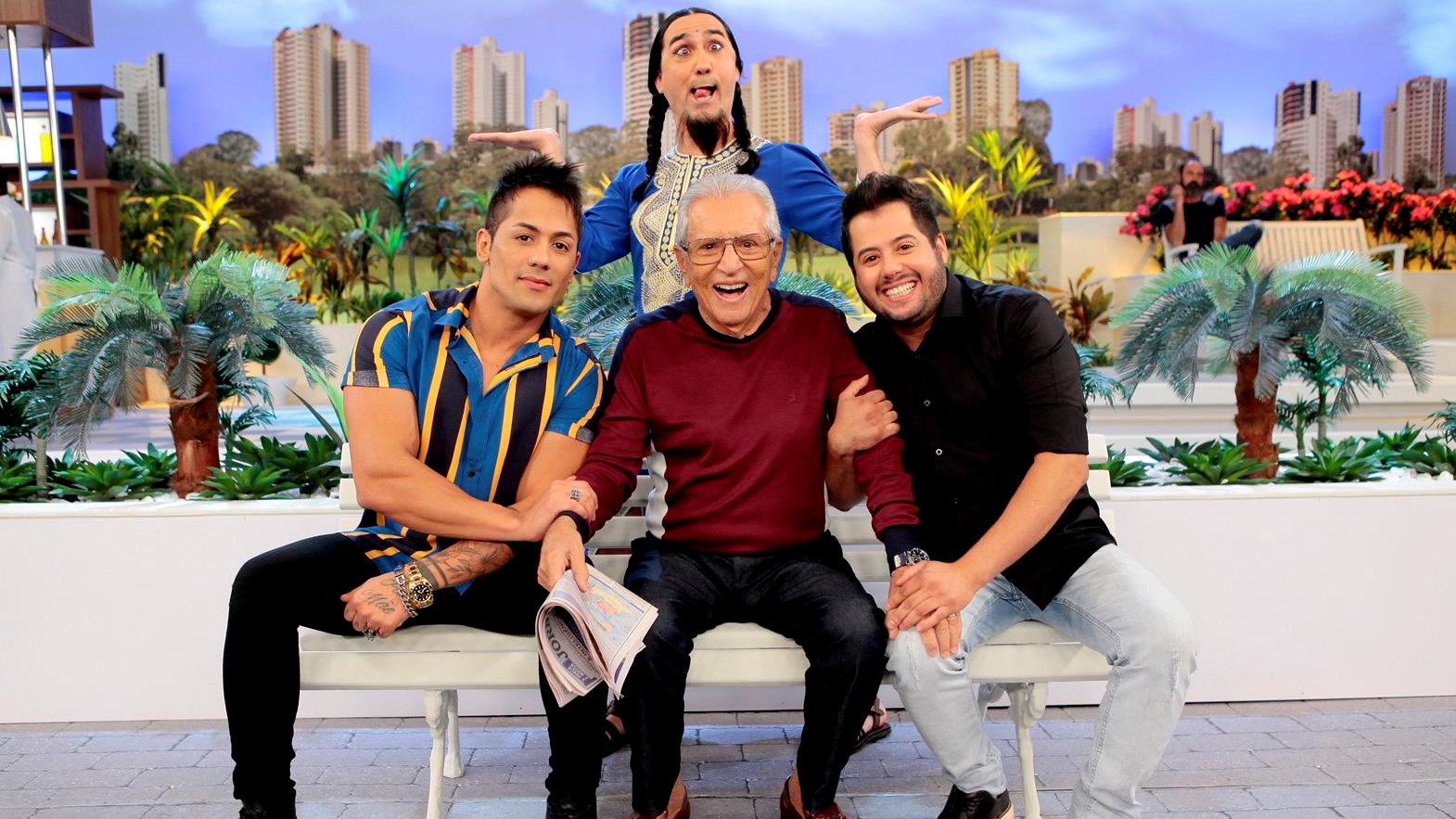 Hugo e Tiago participam do programa A Praça É Nossa