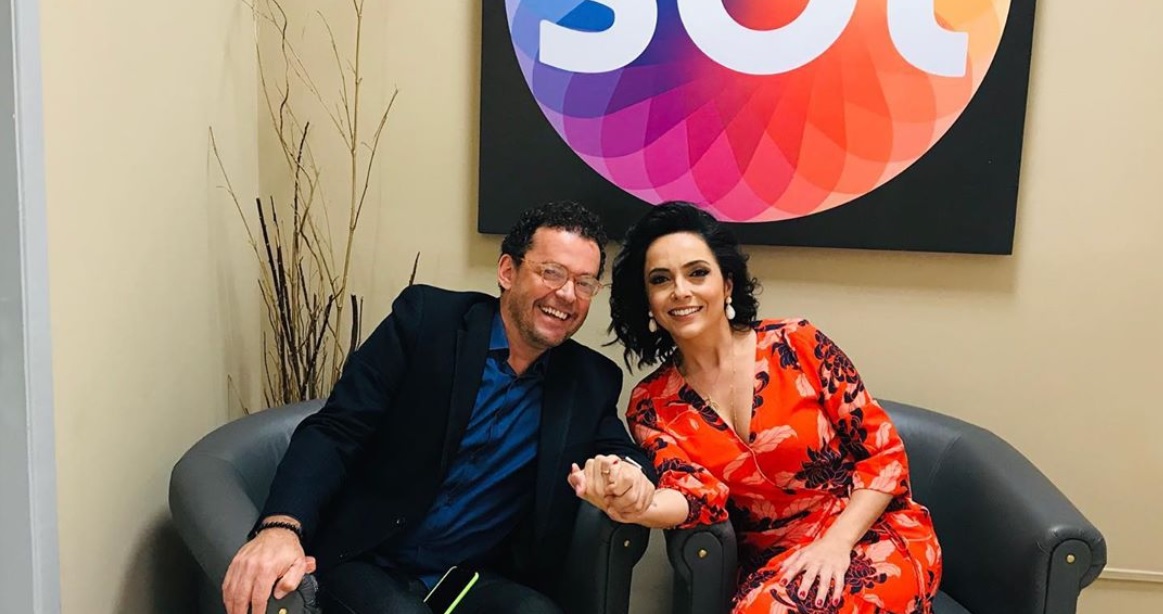 Fernando Rocha e Izabella Camargo nos bastidores do SBT