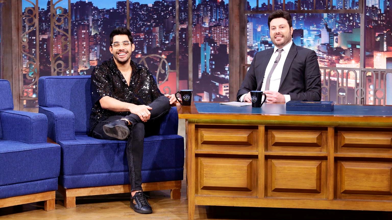 Gabriel Diniz no The Noite com Danilo Gentili