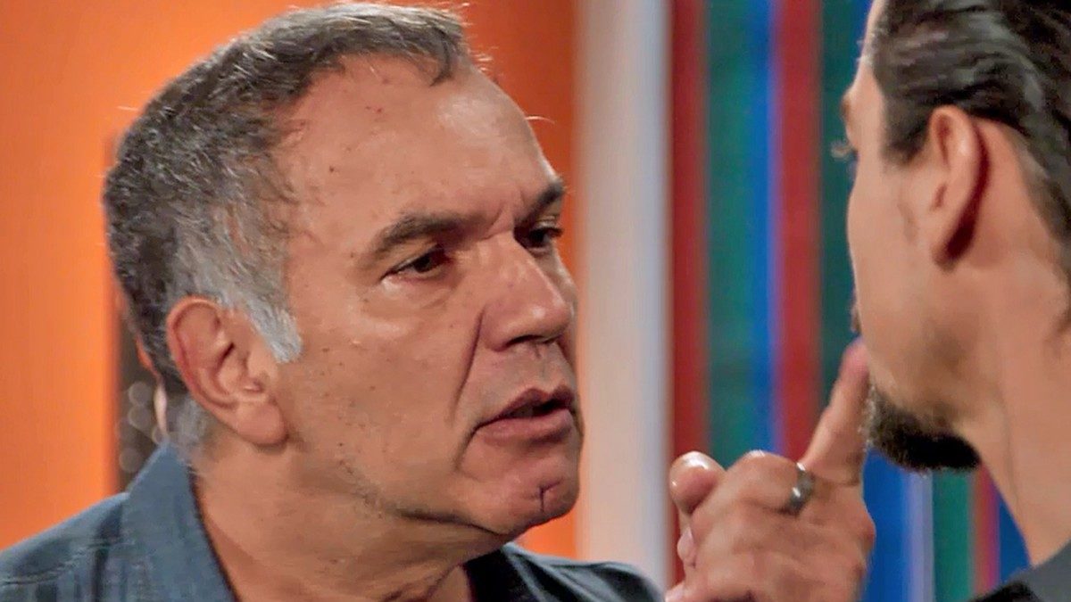 Herculano (Humberto Martins) e Jerônimo (Jesuíta Barbosa) em Verão 90