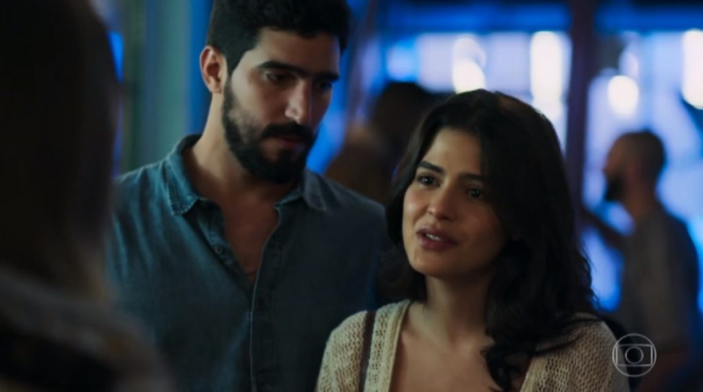 Jamil (Renato Góes), Laila (Julia Dalavia) e Dalila/Basma (Alice Wegman), de Órfãos da Terra
