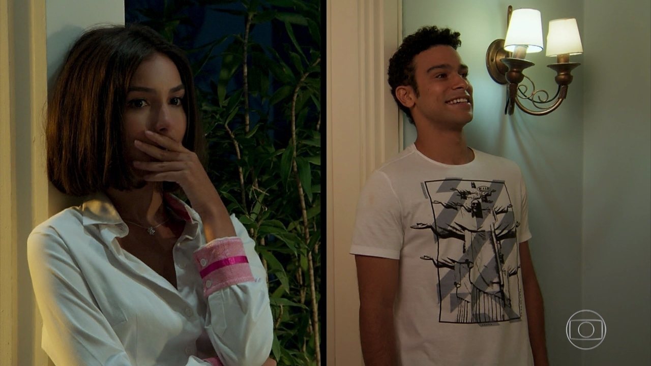 Larissa (Marina Moschen) e Diego (Sérgio Malheiros) em Verão 90