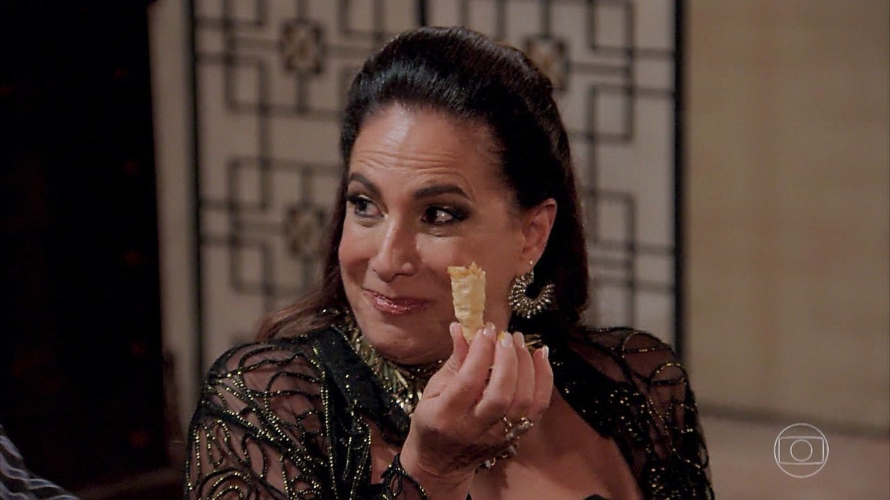 Mercedes (Totia Meireles) em Verão 90