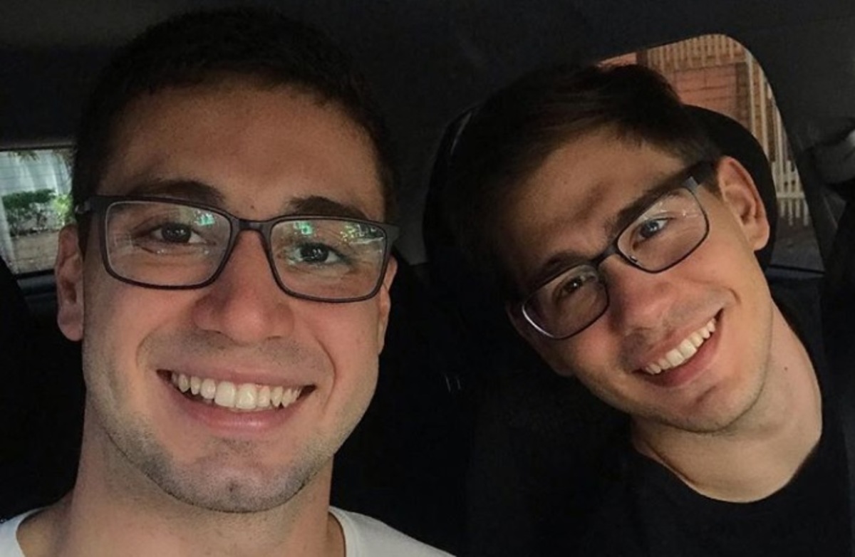 Pedro Figueiredo, repórter da TV Globo, e o marido, Erick Rianelli