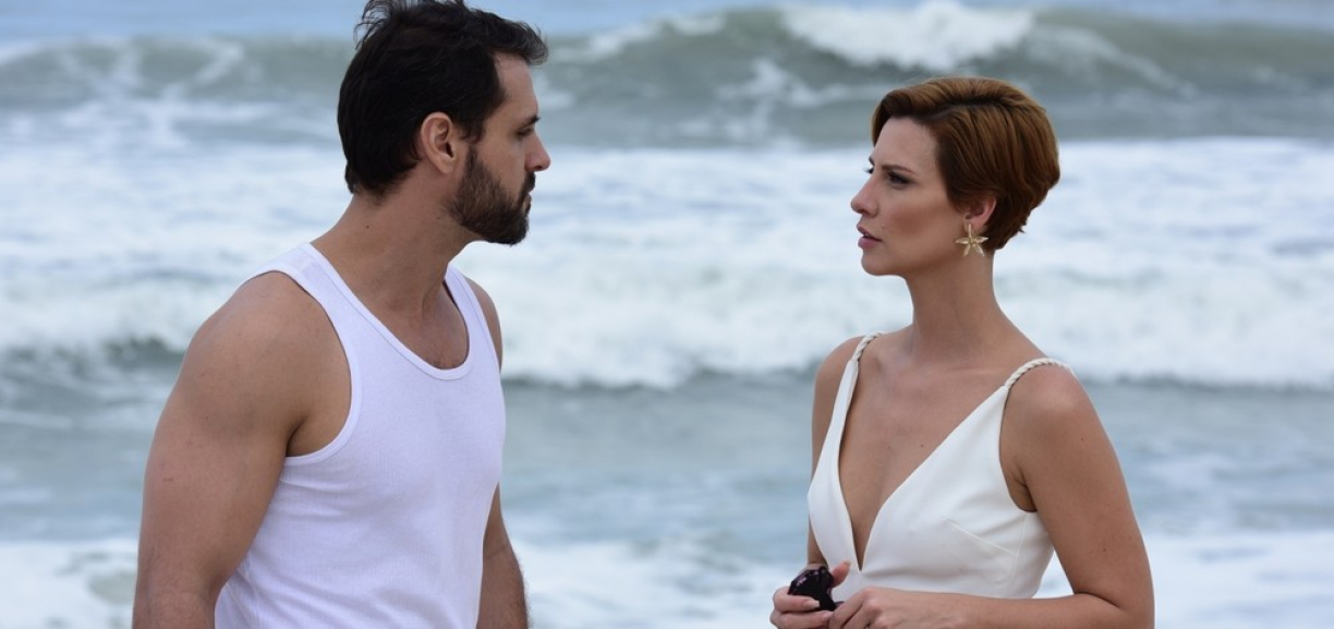 Antonio (Felipe Cunha) e Sophia (Camila Rodrigues) em Topíssima