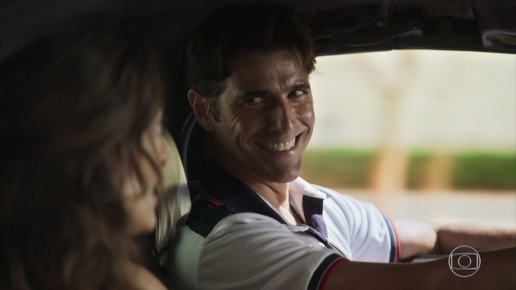 Régis (Reynaldo Gianecchini) e Maria da Paz (Juliana Paes) em A Dona do Pedaço