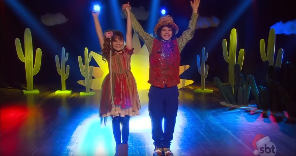 Sophia Valverde e Igor Jansen interpretam Poliana e João na novela infantil do SBT, As Aventuras de Poliana (Reprodução: SBT)