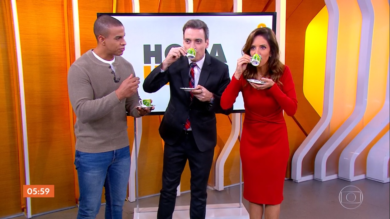 Thiago Oliveira, Tiago Scheuer e Monalisa Perrone no Hora 1