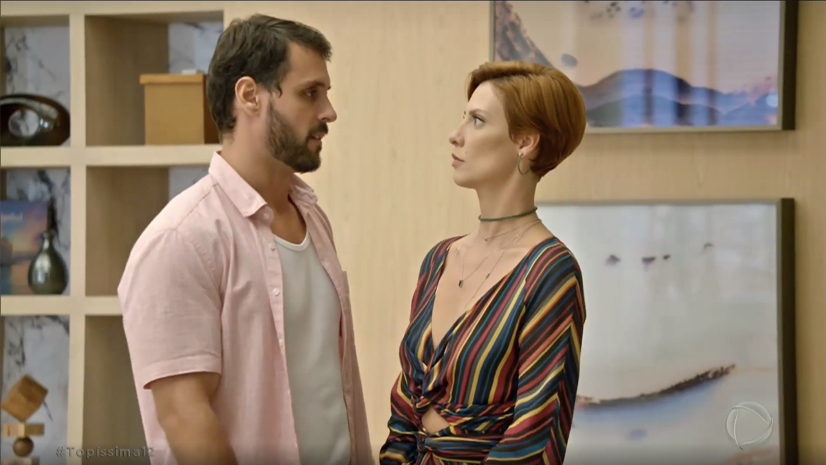 Antônio (Felipe Cunha) e Sophia (Camila Queiroz) em Topíssima