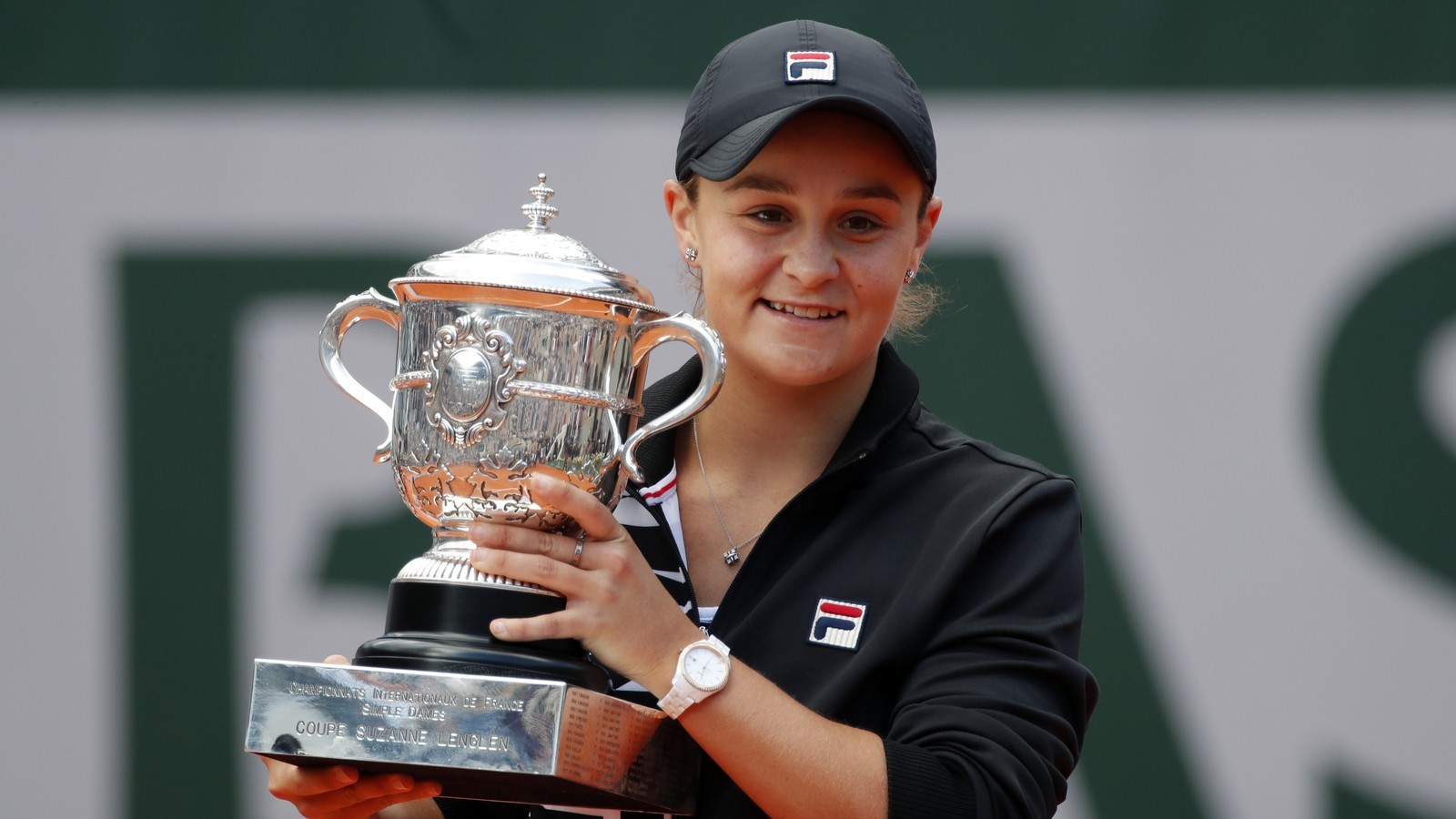A australiana Ashleigh Barty venceu a final do torneio que a Band não transmitiu