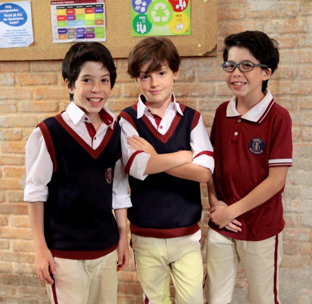 Atores mirins de As Aventuras de Poliana nos bastidores da novela (Foto: Lourival Ribeiro/SBT)