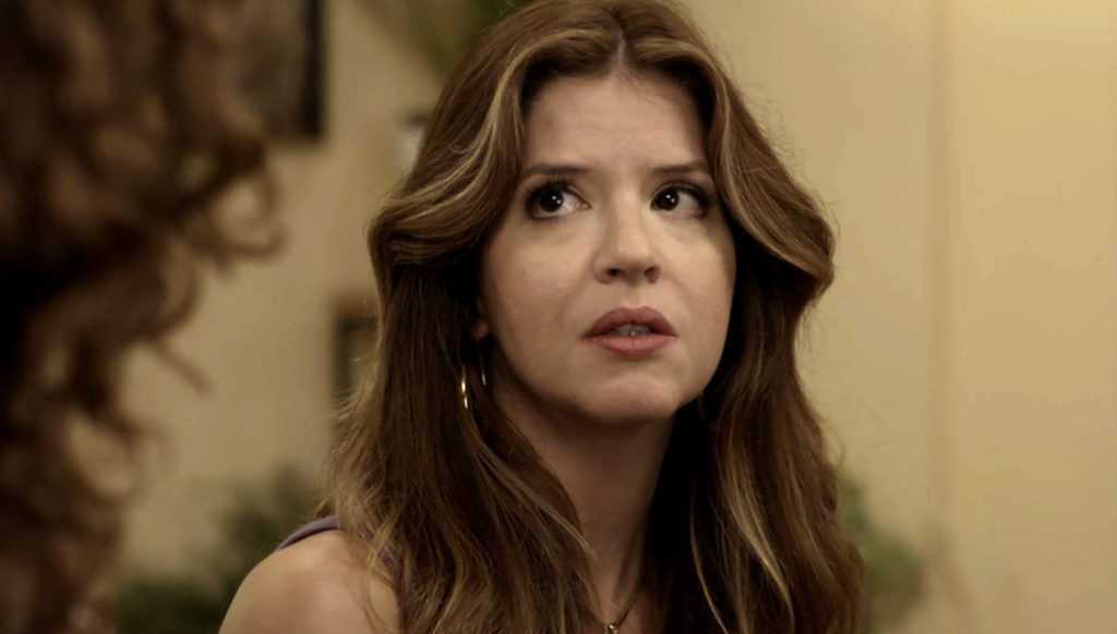 Carla (Mariana Santos) em Malhação