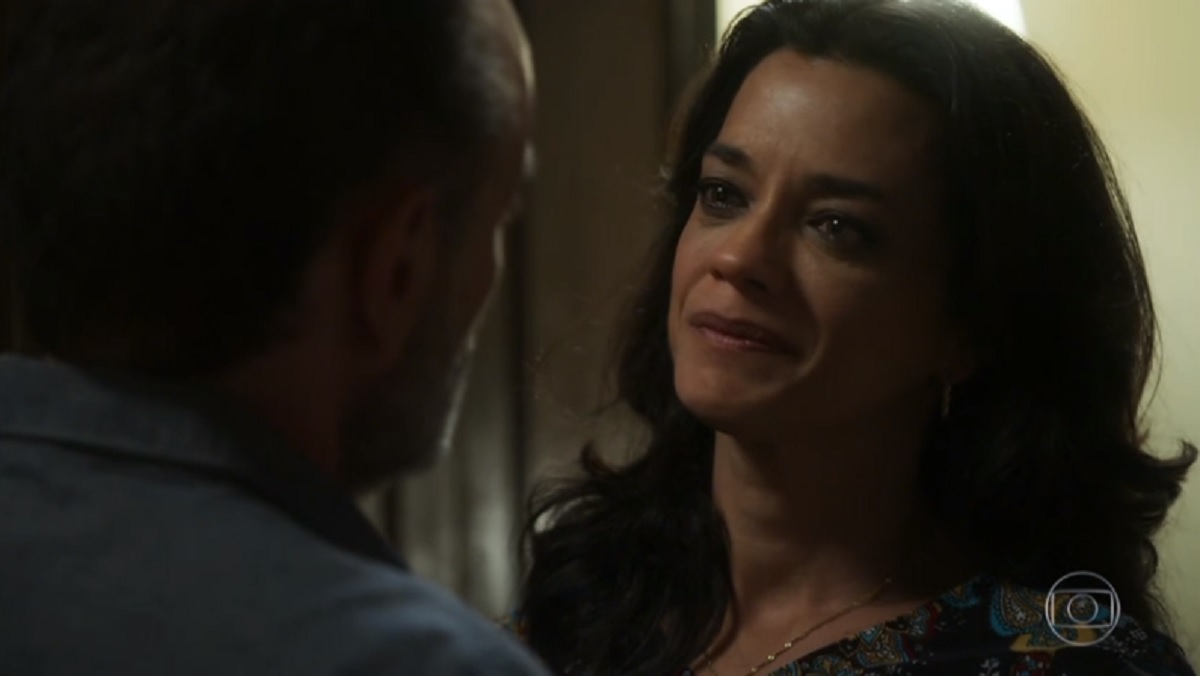 Missade (Ana Cecília Costa) e Elias (Marco Ricca), de Órfãos da Terra