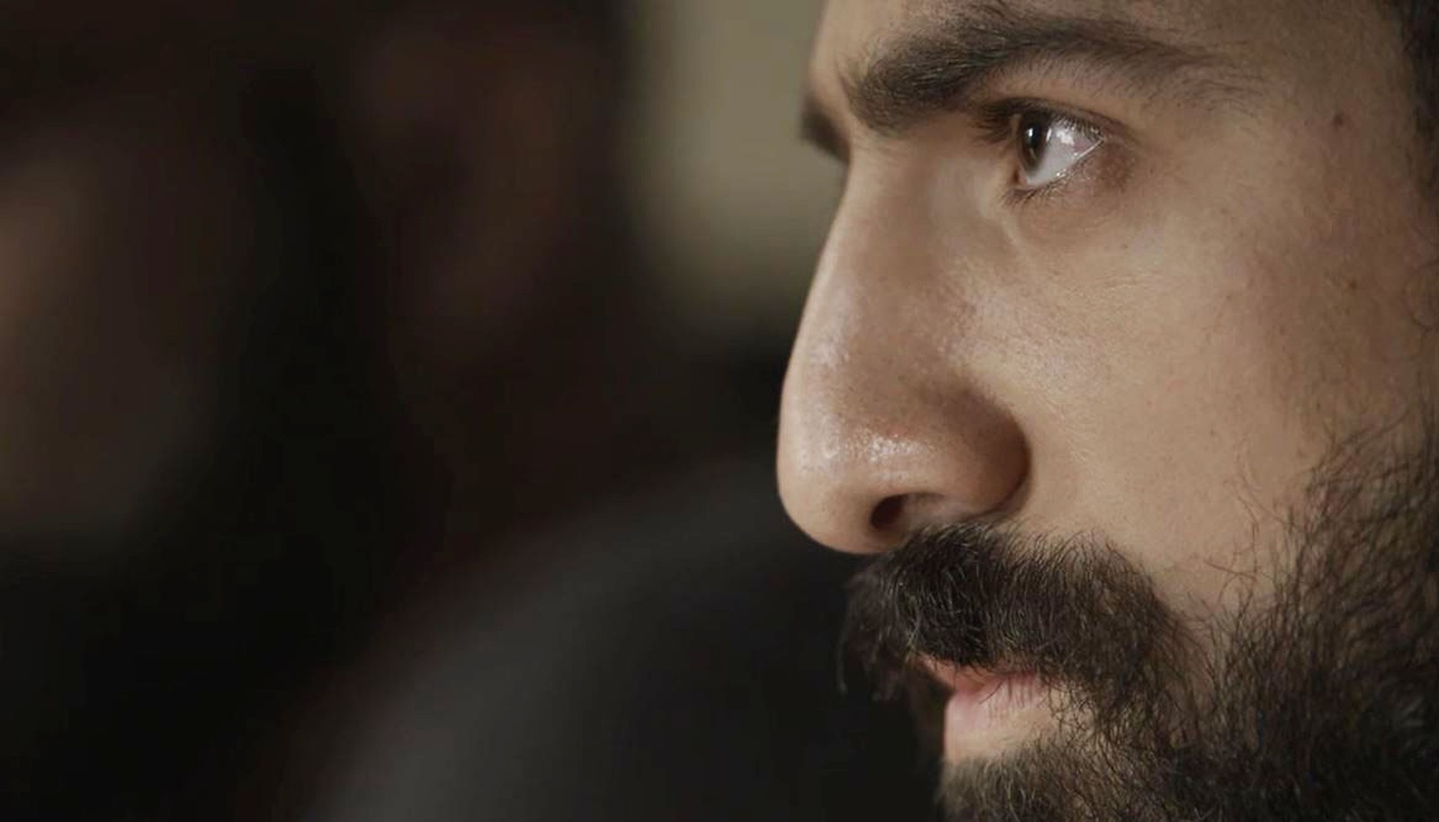 Fauze (Kaysar Dadour) em Órfãos da Terra