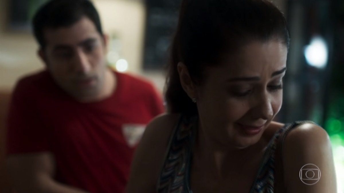 Fauze (Kaysar Dadour) e Santinha (Cristiane Amorim), de Órfãos da Terra