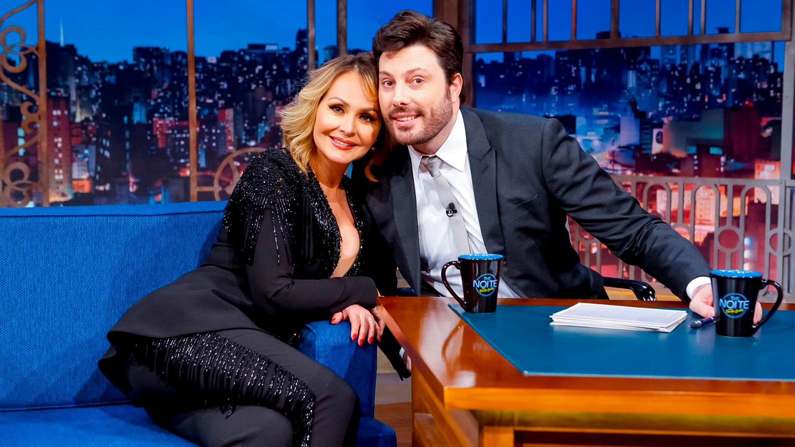 Gabriela Spanic no The Noite com Danilo Gentili