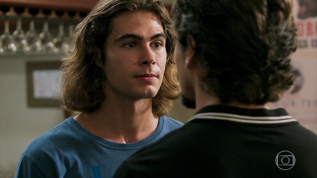 Jerônimo (Jesuíta Barbosa) e João (Rafael Vitti) em Verão 90