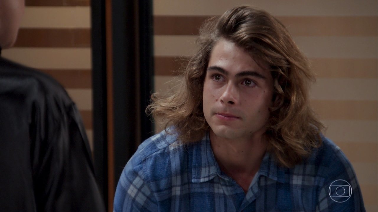 João (Rafael Vitti) em Verão 90