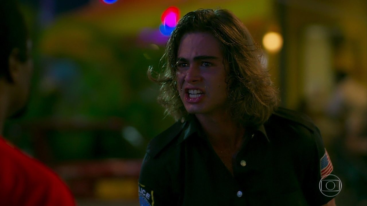 João (Rafael Vitti) em Verão 90