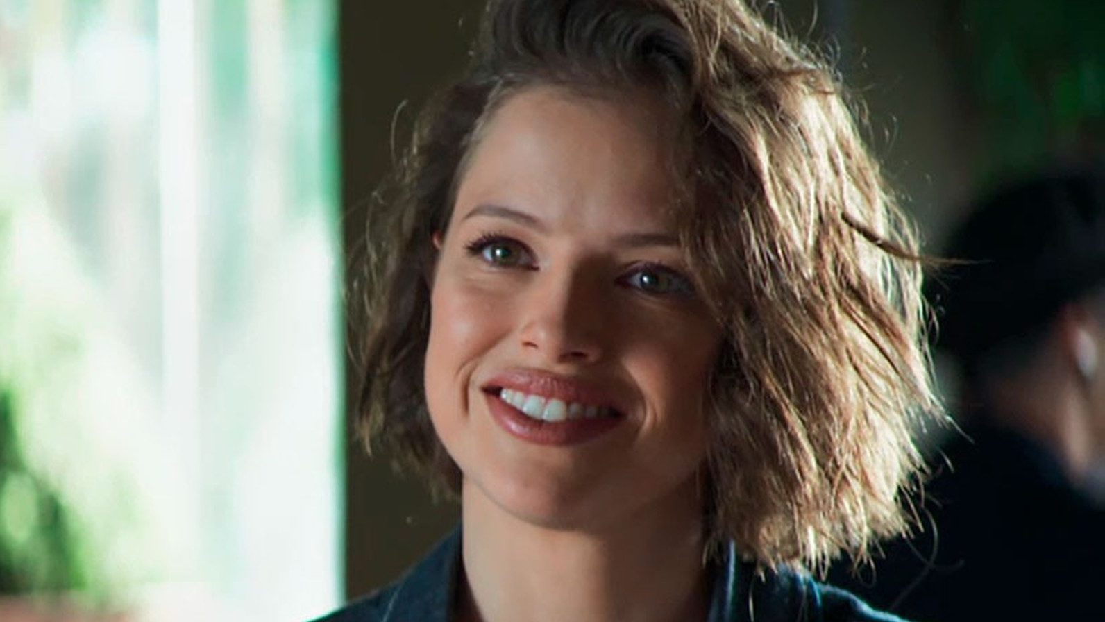 Josiane (Agatha Moreira) em A Dona do Pedaço