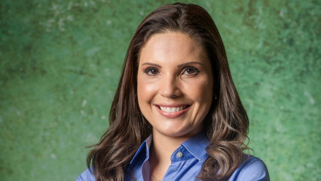 A repórter Lizandra Trindade acompanha a seleção brasileira feminina na França e acompanha, do campo, as partidas do Brasil para o SporTV